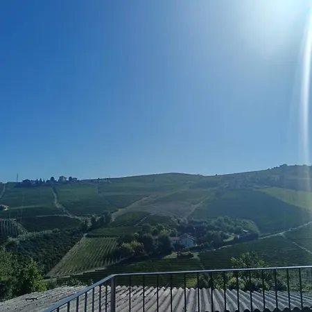 Κατάλυμα σε φάρμα Langhe & Wine